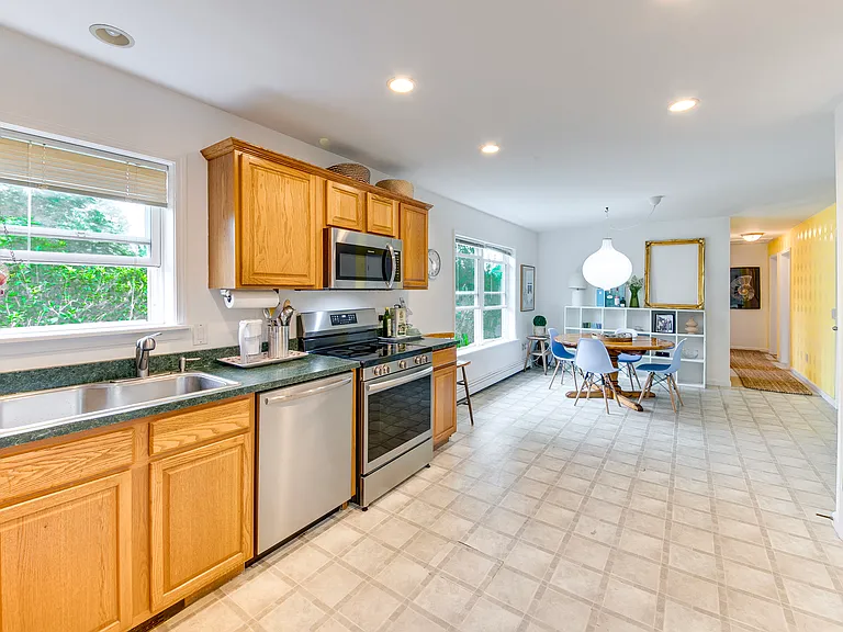 3 Bayberry Rd — Photo 11