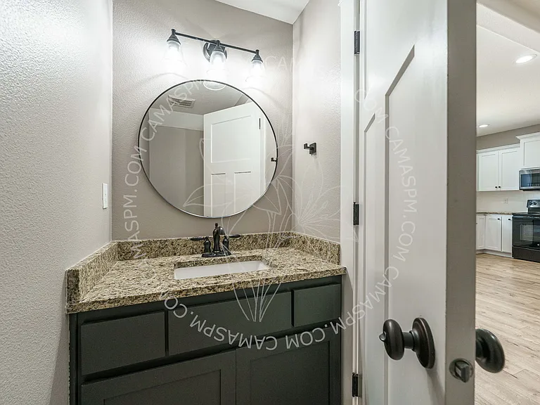 620 NW Ivy St — Photo 12