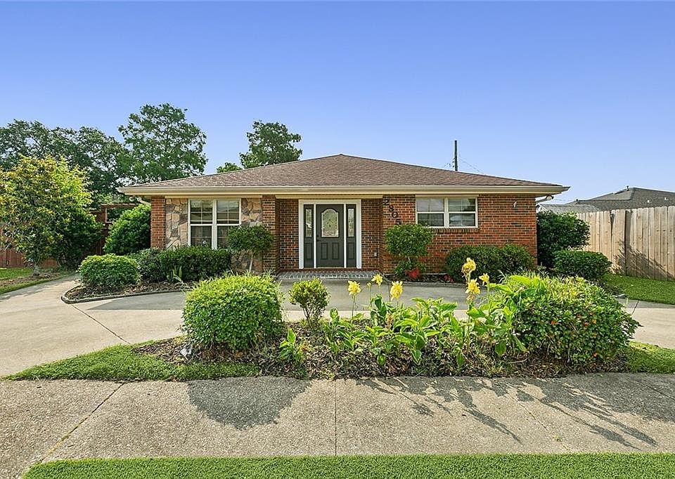 2805 Karen Dr, Chalmette, LA 70043 Zillow