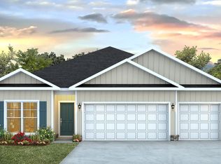 60 Farm Owl Dr W, Freeport, FL 32439