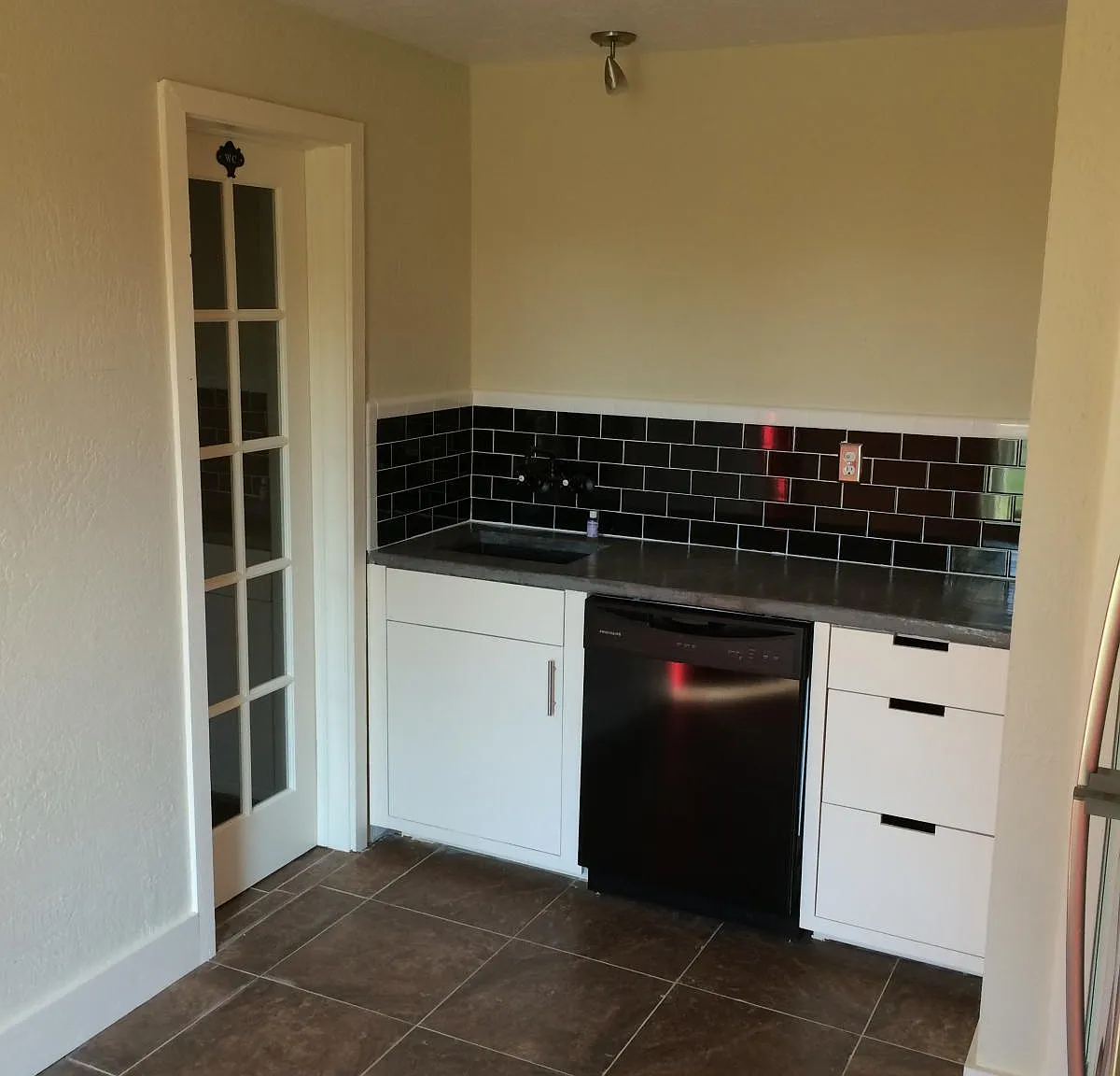 2 bed, 850 sqft, $950 — Photo 4