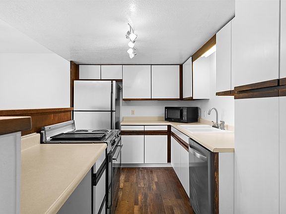 4th image of 65 Bonnie View Dr APT F