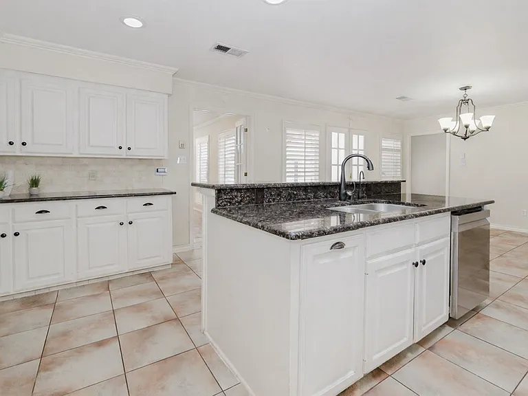 3306R Haynes Ave — Photo 18