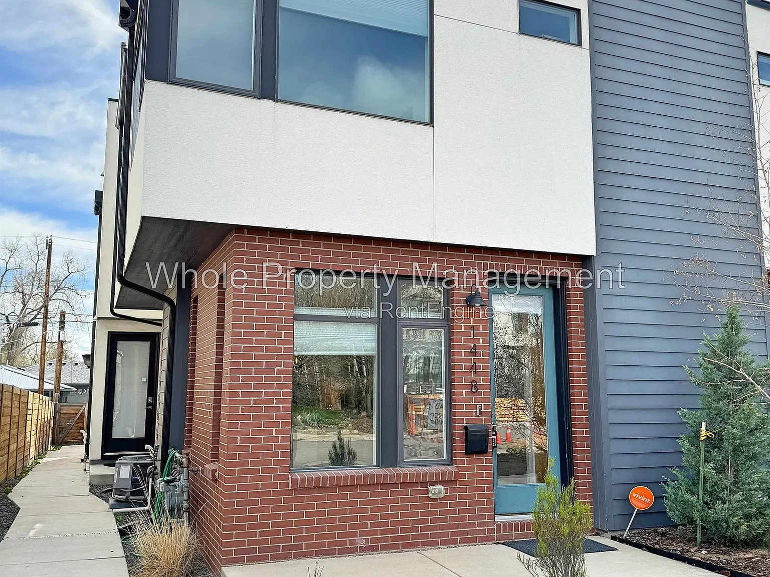 2 bed, 4.0 bath, 1279 sqft, $2,650 — Photo 1