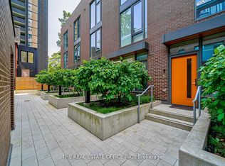 33 Dundonald St #2, Toronto, ON M4Y 1K3