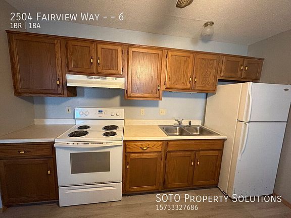 3rd image of 2504 Fairview Way #6