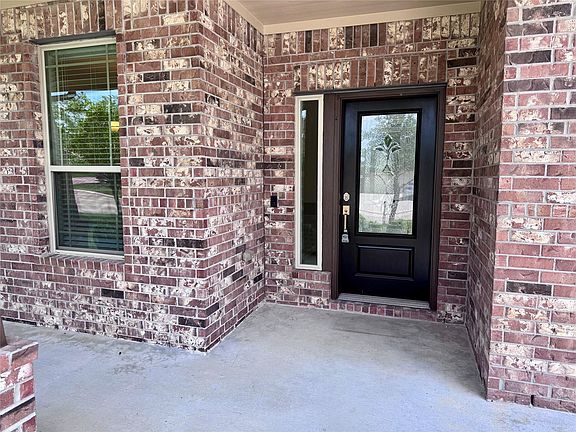 3rd image of 2938 Fox Ledge Ct
