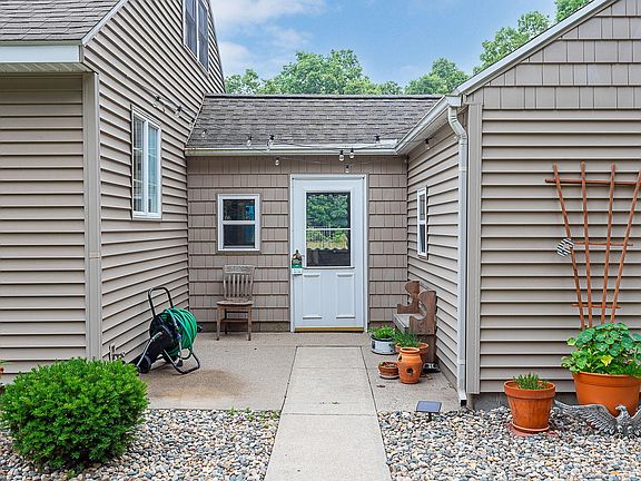 4th image of 4582 Hall Rd