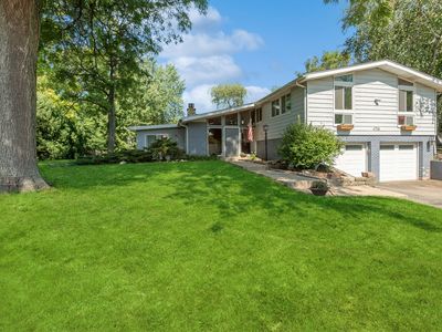 6918 Meadow Dr, Crystal Lake, IL, 60012