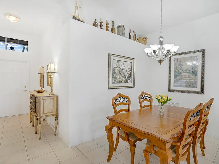 5335 Vernio Ln — Photo 8