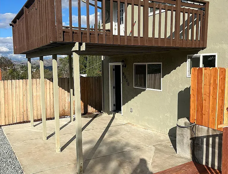 8800 Almond Rd — Photo 11