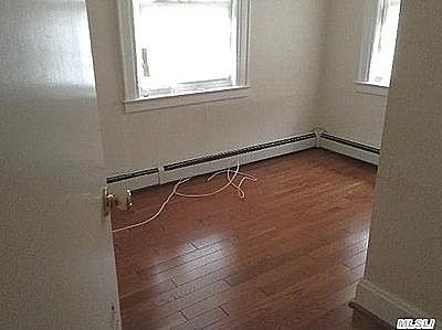 5th image of 73 Sherman St