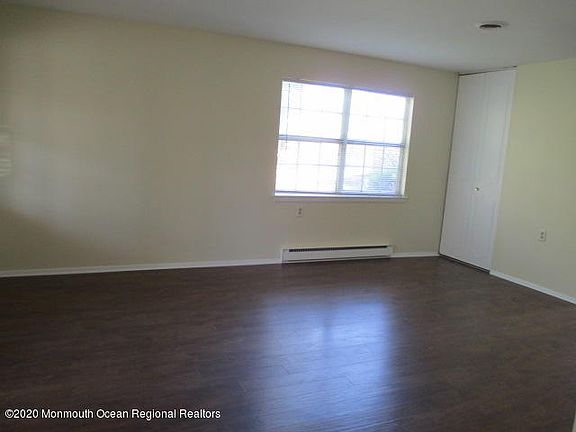 4th image of 56A Edinburgh Ln #A
