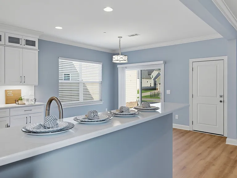 623 Streamside Ln — Photo 17