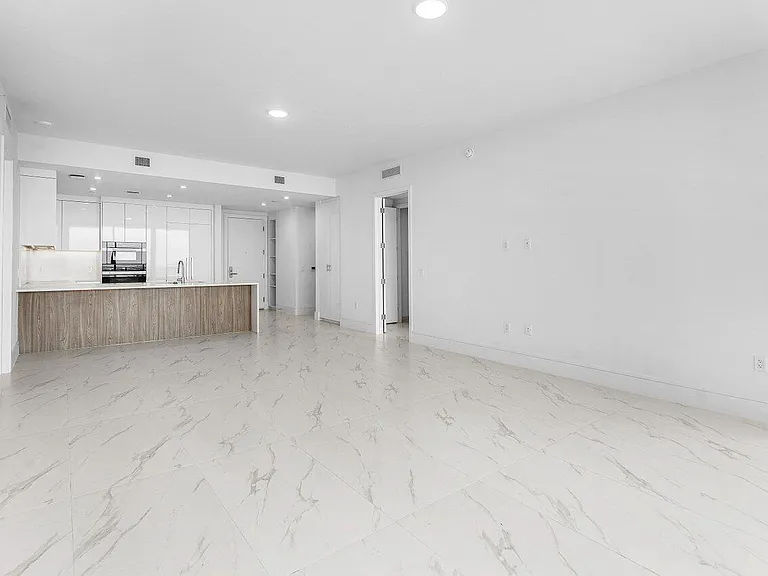 220 Lake Shore Dr #1415 — Photo 7