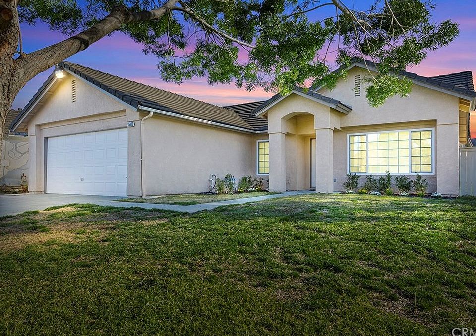 2nd image of 16140 La Fortuna Ln