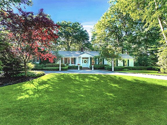 3rd image of 30 Woodland Dr