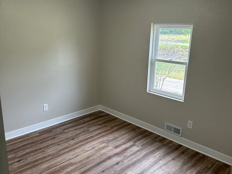 9235 Douglas Rd #2 — Photo 10