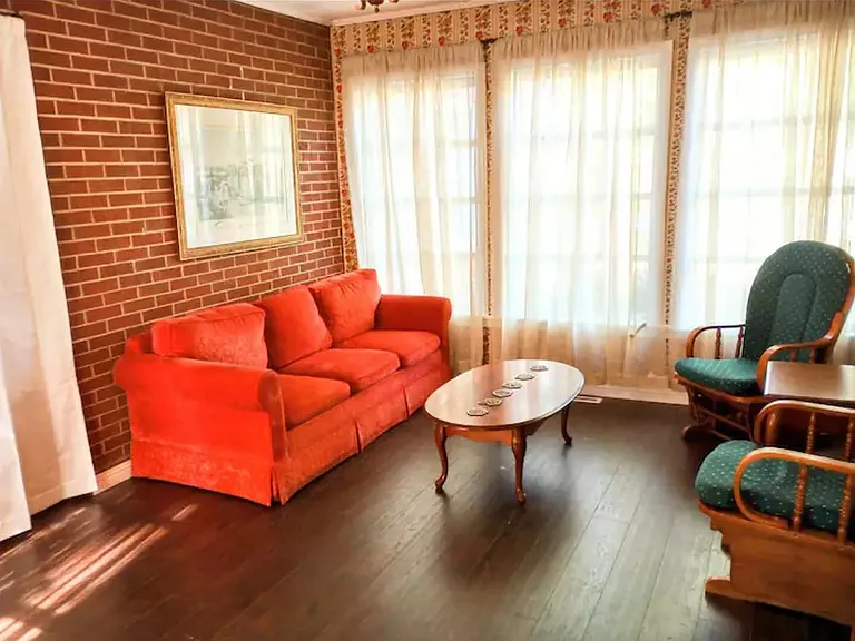 105 Elm St — Photo 43