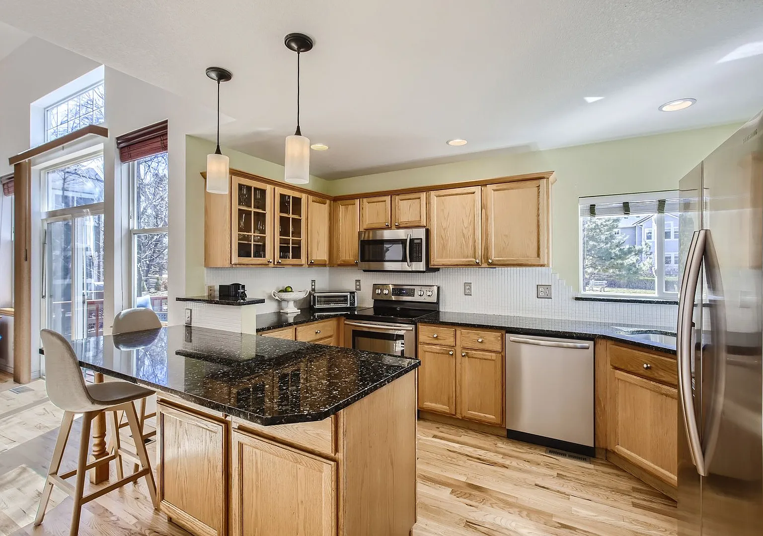 Spacious 4 BDR Longmont Home — Photo 1
