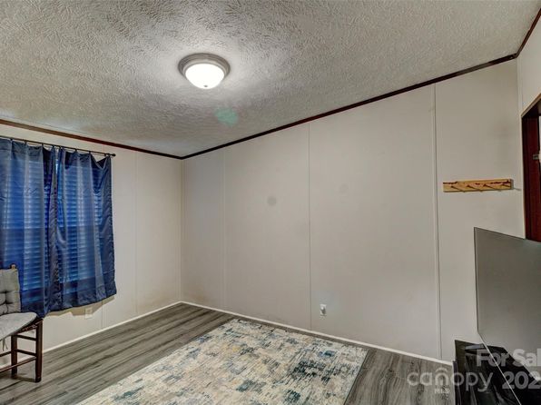 101 J M Ln, Lawndale, NC 28090