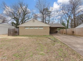 72 Shadowlawn Dr, Jackson, TN 38301