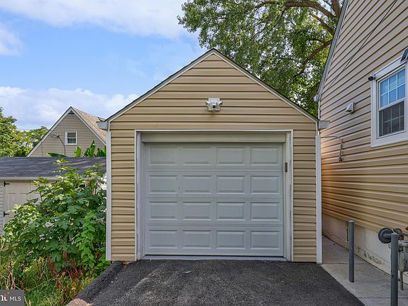 4th image of 2603 Fairhaven Ave