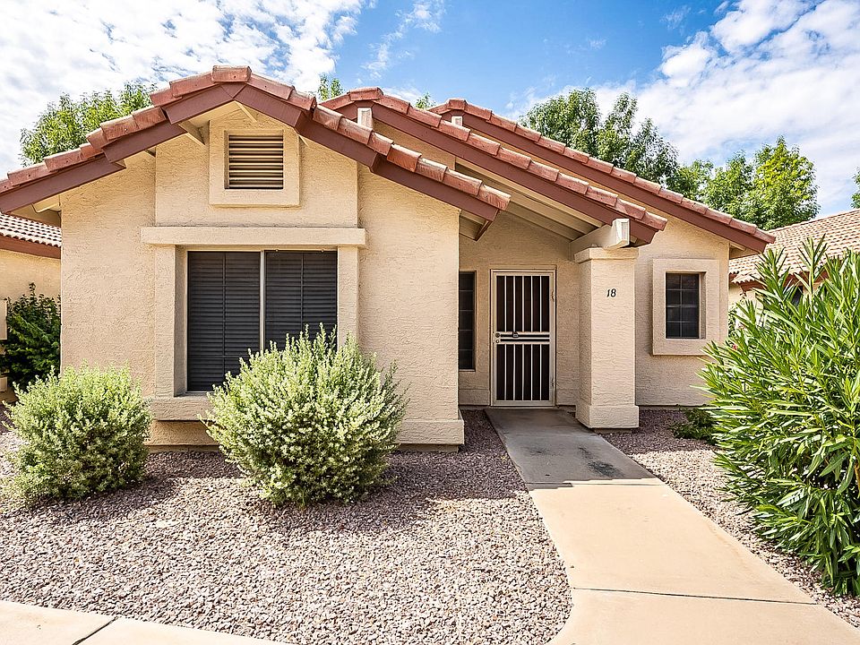 1st image of 1120 N Val Vista Dr Unit 18