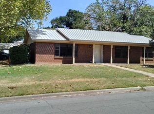 2703 S Murco Dr, Mineral Wells, TX 76067