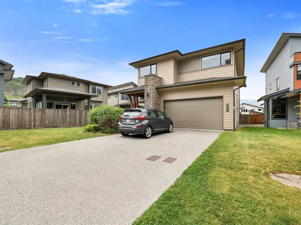 39340 Falcon Cres, Squamish, BC V8B 0Y9