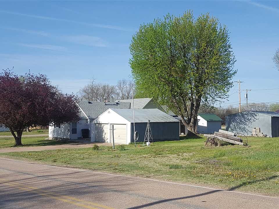2nd image of 601 Main St