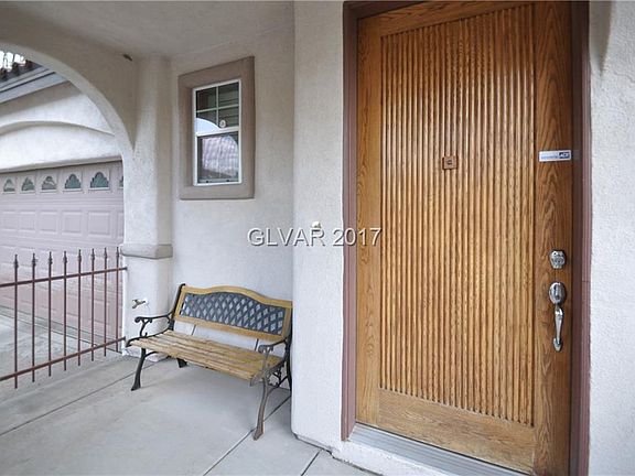 2nd image of 560 El Loro St
