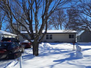 871 4th Ave SE, Wells, MN 56097