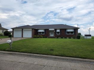 1114 S Ann Dr, Marshall, MO 65340