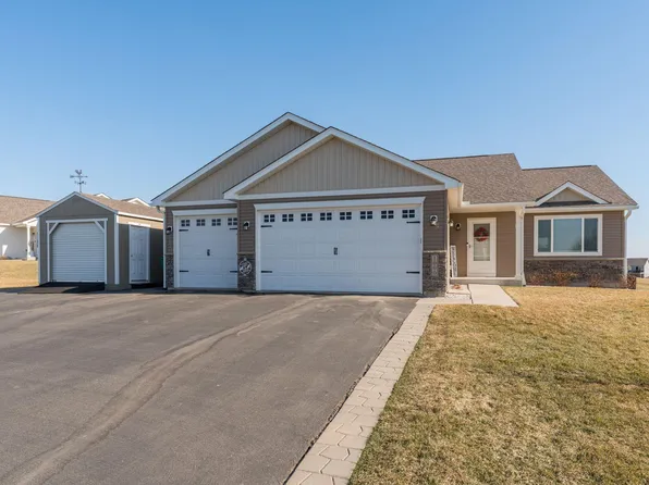 1000 Mulberry Ave NE, Montgomery, MN 56069