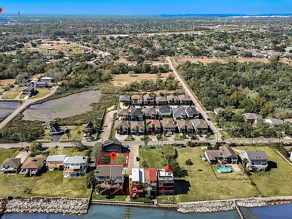 2nd image of 2102 Todville Rd