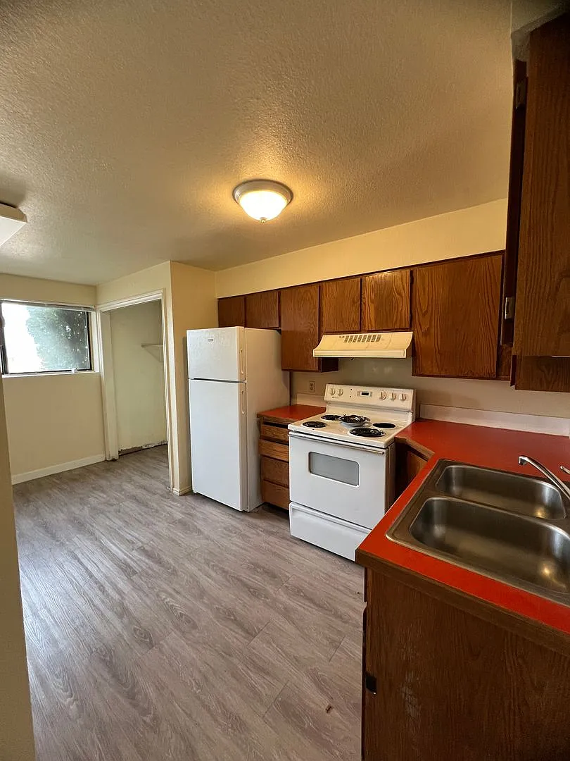 RIG-J 825 — Photo 3