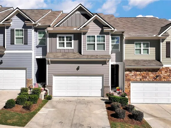 421 Stoneybrook Dr, Dahlonega, GA 30533