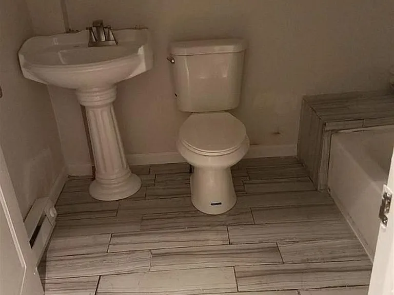 38 Washington Ave — Photo 10