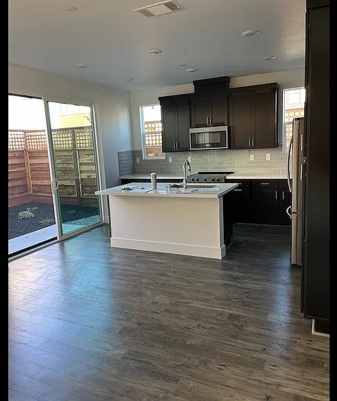 1682-1684 Alnico Ln — Photo 1