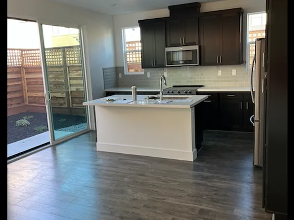 1682-1684 Alnico Ln, Santa Rosa, CA 95403