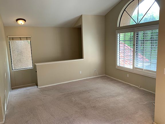 3rd image of 2384 Archwood Ln Unit 12