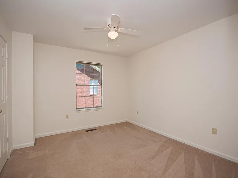 1536 Clifton St #3 — Photo 8