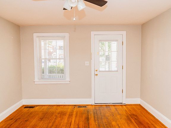 2nd image of 3411 Stuart Ave APT 1