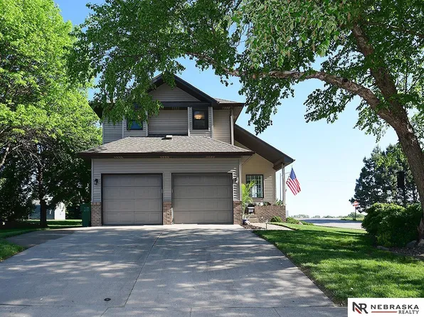 1440 Pine Tree Ct, Arlington, NE 68002