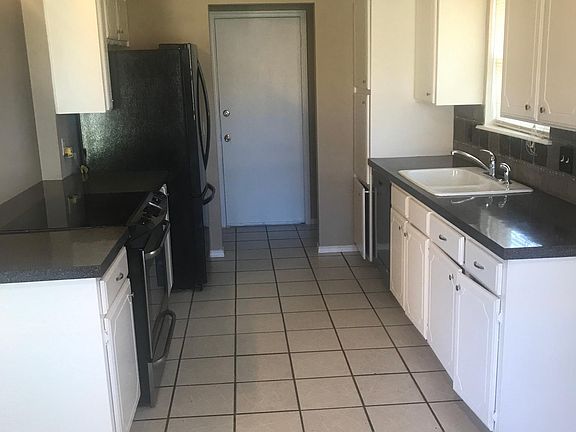 2nd image of 3 Anita Ln