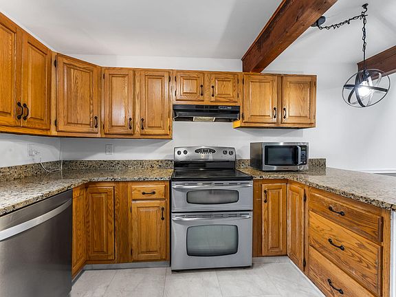 2nd image of 186 Walnut Street