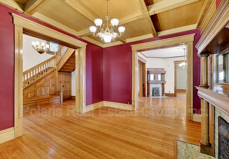 1507 Broadway St — Photo 6