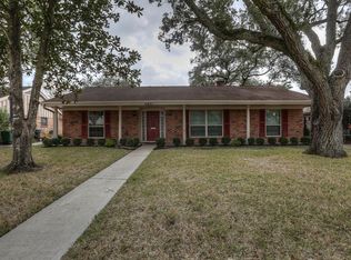 5931 Warm Springs Rd, Houston, TX 77035