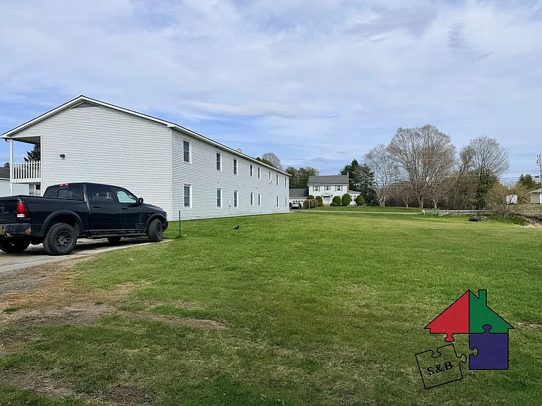 111-113 Allen St — Photo 13
